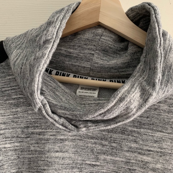 PINK Victoria’s Secret Pull Over sz XS - Picture 3 of 8